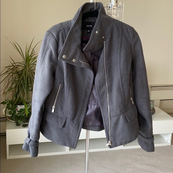 Gray jacket - Picture 1 of 4